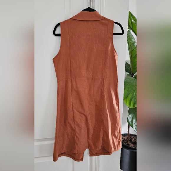 Sleeveless Rust Top /vest - Picture 2 of 3